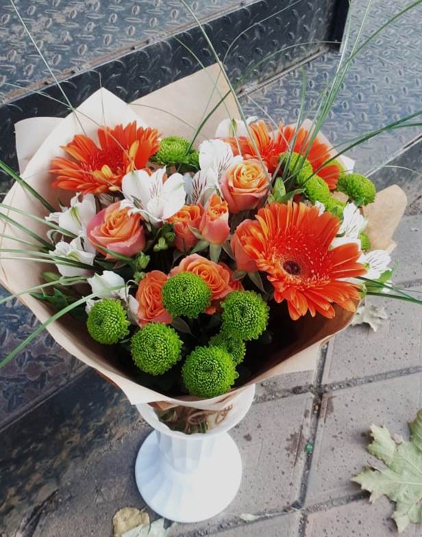 Букет цветов из: Герберы, Хризантемы, Альстромерии и Розы в Русаново