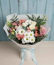Букет цветов из:  Розы, Лизиантусы и Хризантемы #REPLACE_PRED# Русаново