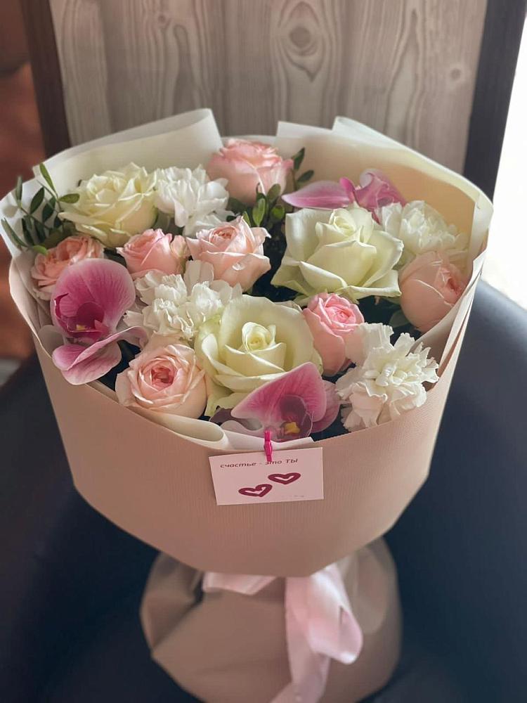 Букет цветов из: Орхидеи, Розы и Гвоздики в Русаново