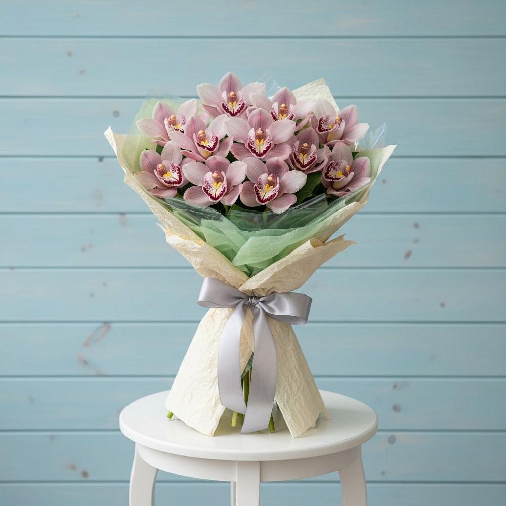 Букет цветов из: Орхидеи и Розы в Русаново