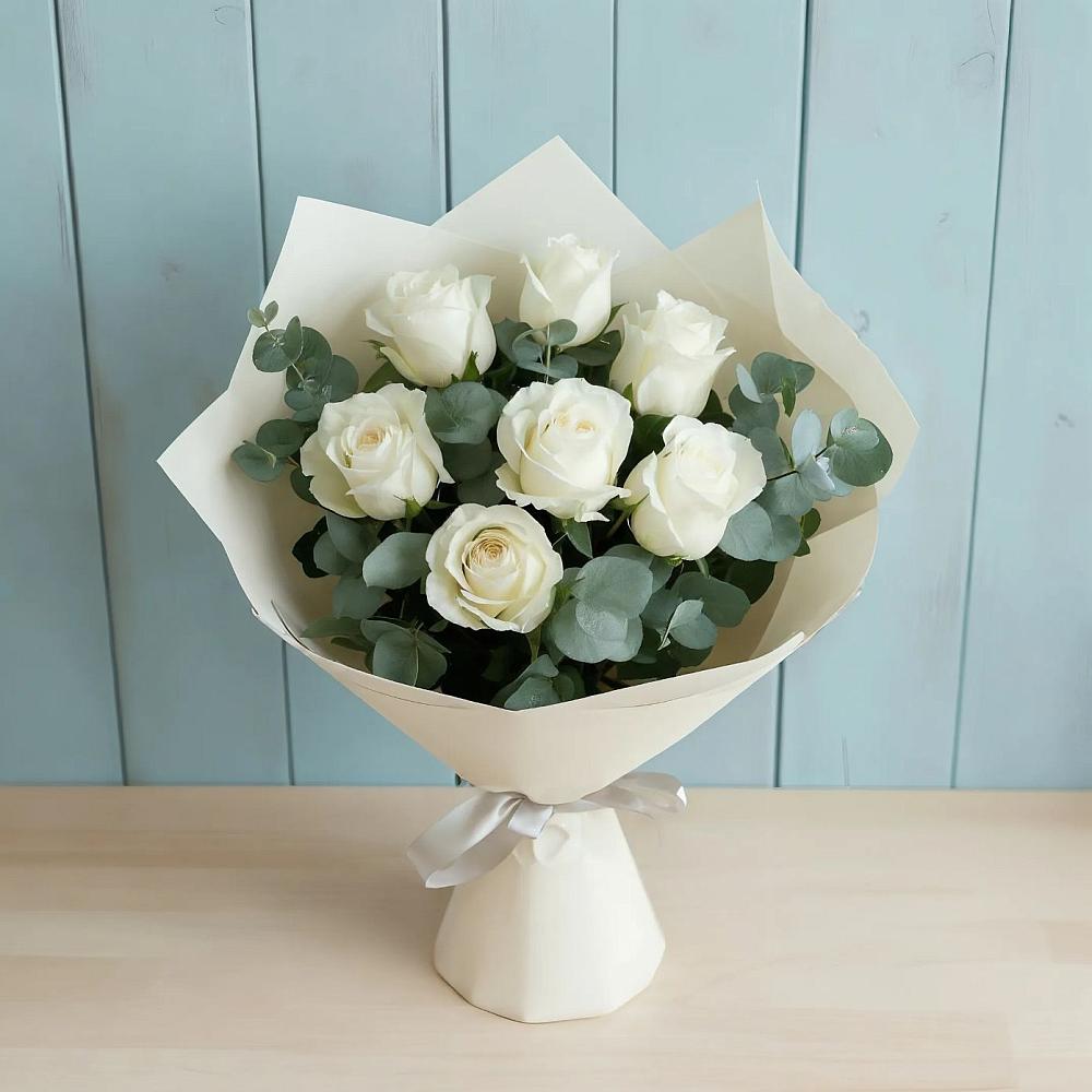 Букет Белые розы в Эвкалипте в Русаново