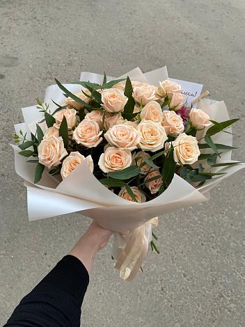 Букет Кремовые розы Латте в Русаново