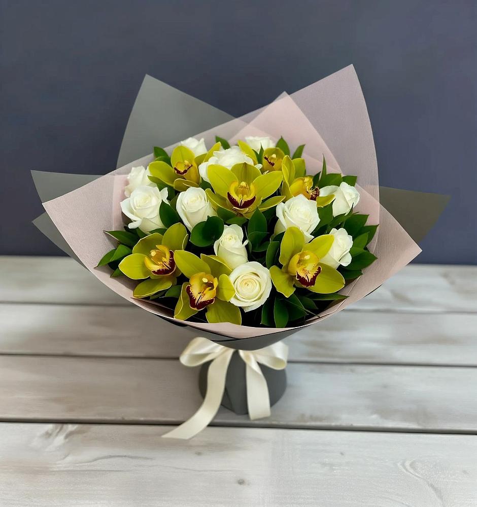 Букет цветов из: Орхидеи и Розы в Русаново