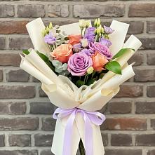 Букет цветов из:  Лизиантусы и Розы #REPLACE_PRED# Русаново