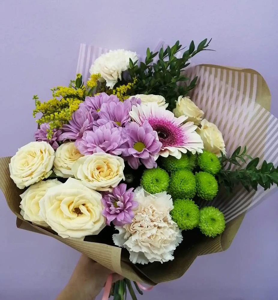 Букет цветов из: Хризантемы, Розы, Гвоздики и Герберы в Русаново