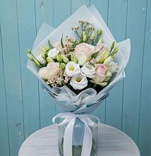 Букет цветов из:  Розы и Лизиантусы в Русаново