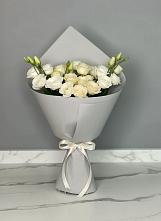 Букет цветов из:  Розы и Лизиантусы в Русаново